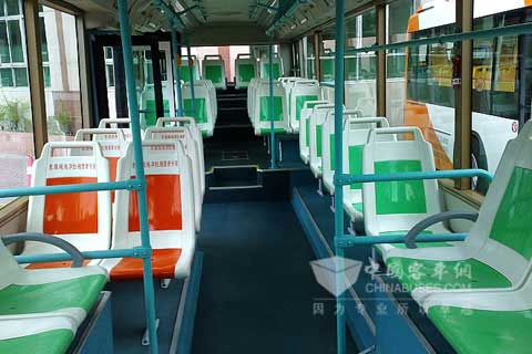 翻新公交车内座椅