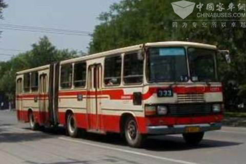 我国早期的公交车