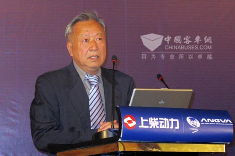 “863 计划”节能与新能源汽车重大项目监理咨询专家组组长王秉刚先生