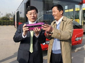 香港贸易发展局总裁考察宇通