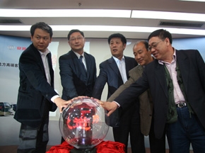 科学技术是第一生产力—安凯大容量客车亮相安全之·道巡展启动仪式