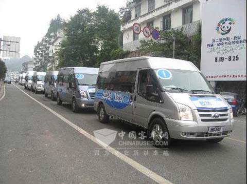 福特新世代全顺豪华轻客