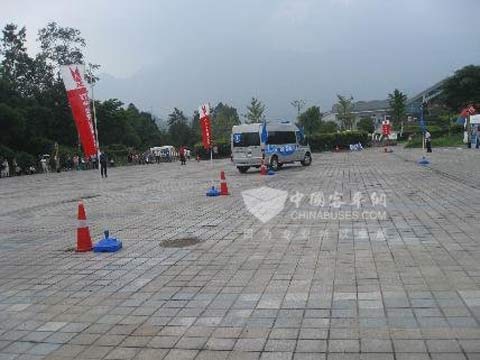 福特新世代全顺豪华轻客