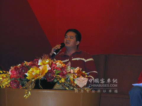 广州珍宝巴士李华雪经理