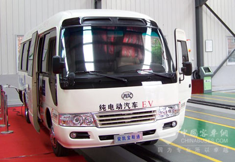 新能源基地中的安凯纯电动中巴