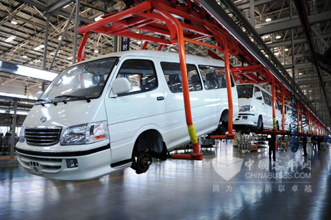 2007年，大金龙轻客生产线建成投产