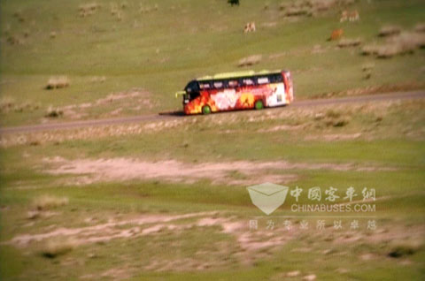 电视中播放的天津”声震八方“节目宣传片画面2