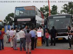 中大汽车应邀参加江苏省庆祝新中国成立60周年大型成就展