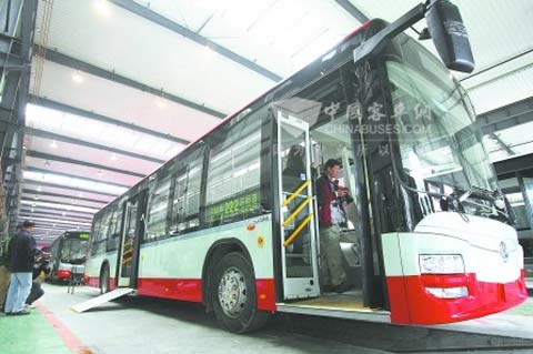 即将在成都上路的CDK6122CHR的“升级版”公交车