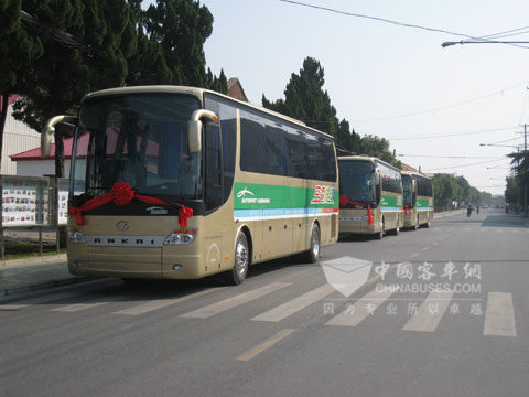时尚大气的安凯K40客车