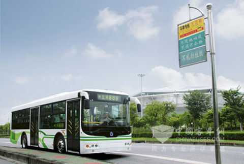 申龙SLK6105UF63公交车