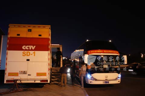 全运会中中通客车和央视转播车