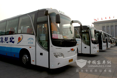 服务国庆的金旅保障用车