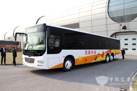 2011上海客车展--恒通客车新型客车