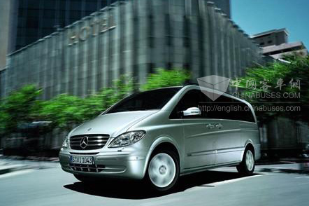 梅赛德斯—奔驰唯雅诺Viano