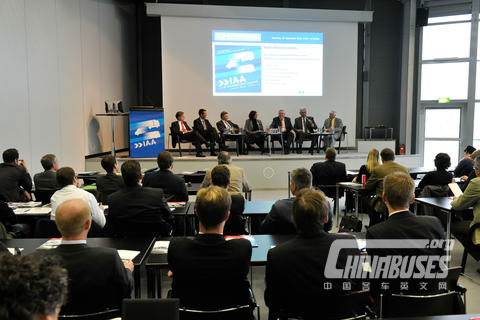 汉诺威商用车展“放松对长途客车的交通管制”座谈会
