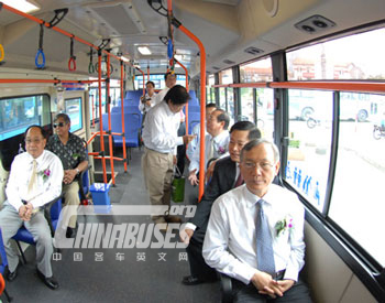 越南胡志明市新增21辆CNG客车