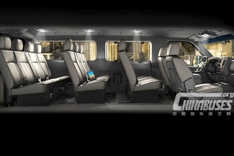 日产NV3500 HD内部