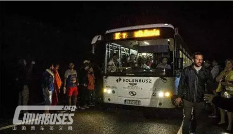 愿世界和平，现世安好 ——金龙客车担当欧洲难民护送工作