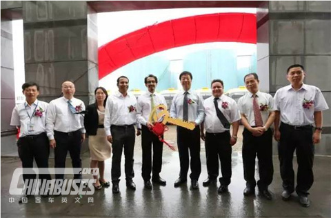 玻利维亚代表团赴厦参加大金龙交车仪式