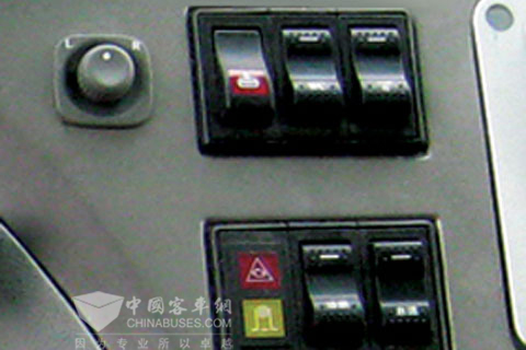 金龙客车XMQ6129P