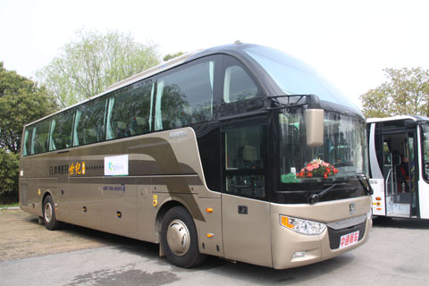 中通LCK6128HQ1豪华客车