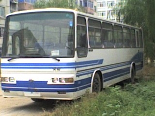 出售61座黄海 01年06月 非营运 杭柴6130发动机