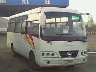 出售2005年6月金龙客车