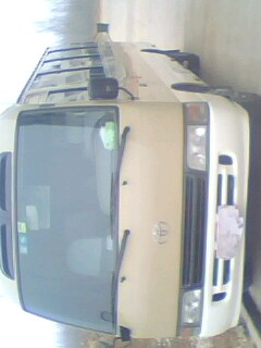 出售丰田考斯特