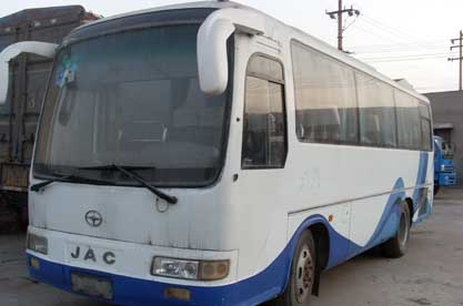 转让02年9月份江淮30座客车