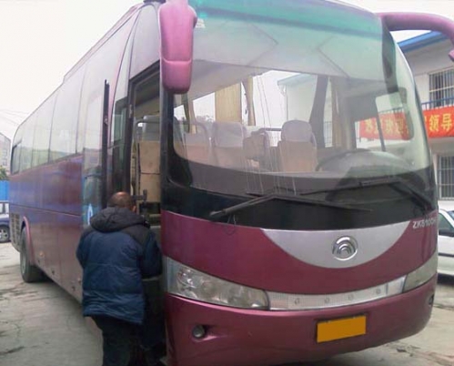 出售47座宇通6100