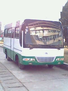 出售19座宇通客车