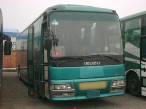 五十铃座位车销售