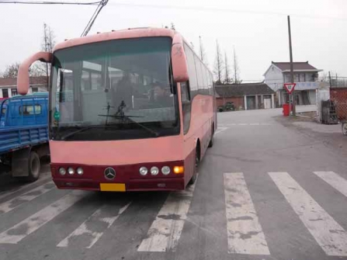 出售47座亚星奔驰6100