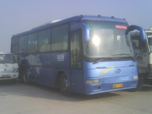 出售2002年金龙6892