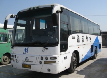 转让金龙6930客车