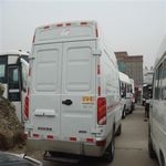 全国最大的二手依维柯经销商，7到24座多台。四台都灵V，2台11座，1台24座，