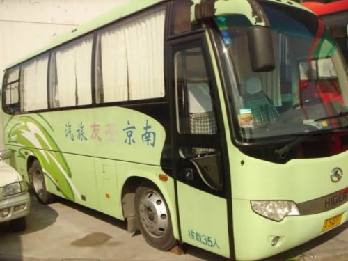 06年9月苏州金龙35座3辆3.9万