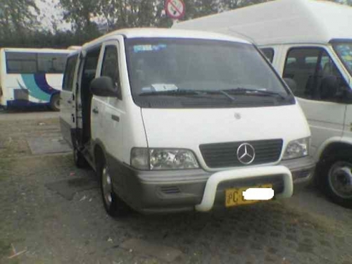 出售09年6月上汇伊斯坦纳15座汽油国四排放沪C牌照