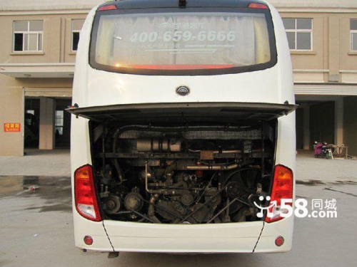 宇通47座大客车带锅炉电视按摩座椅