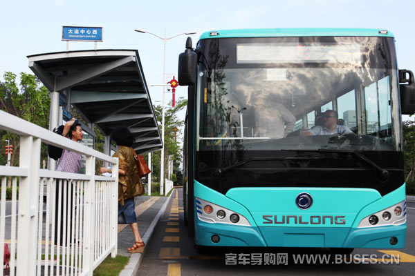 申龙SLK6109ULE0BEVX客车(纯电动10-40座)