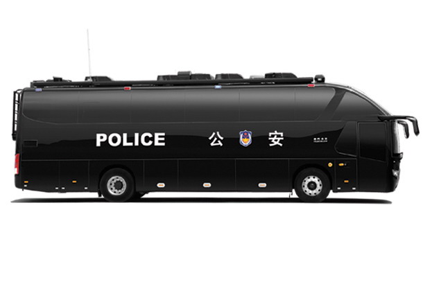 金旅XML6125“天骄”指挥车（柴油5-9座）