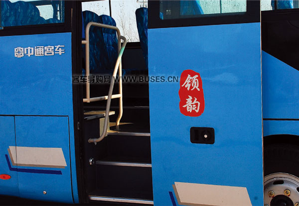 中通领韵LCK6750N5E客车(天然气国五24-31座)