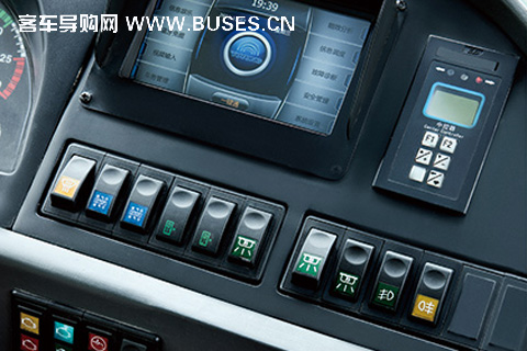 宇通ZK6120HNG3公交车(天然气国五10-45座)