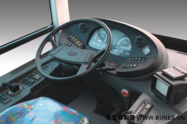 黄海DD6129S66公交车(柴油国四24-46座)