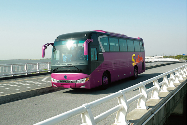 申龙SLK6118S5A3客车(柴油国四24-53座)