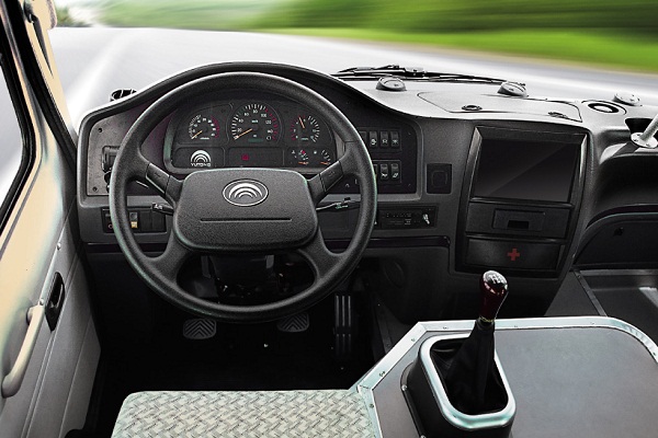 宇通ZK6821NG5客车(天然气国五15-30座)