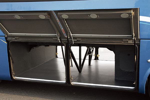 宇通ZK6758HN2Z客车（天然气国五24-33座）