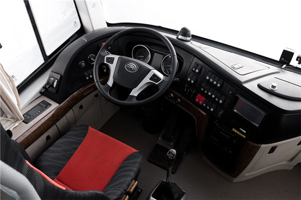 宇通ZK6120HQ5R41客车(柴油国五24-51座)