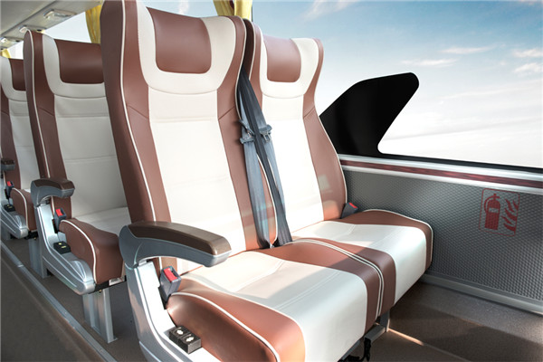 宇通ZK6120HQ5R41客车(柴油国五24-51座)